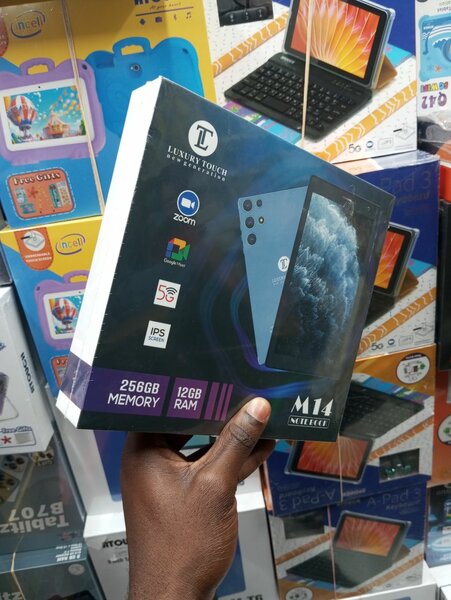 Tablette M14 12GB RAM 256GB