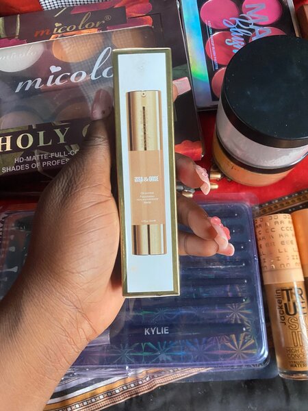 Fond de Teint Mat Imperméable