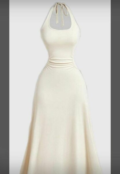 Robe longue dos nu élégante