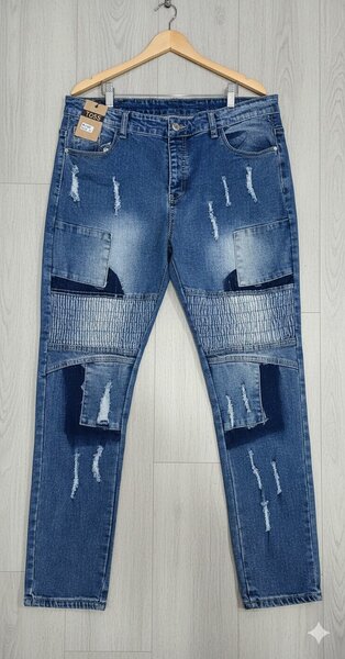 Jeans déchirés tendance