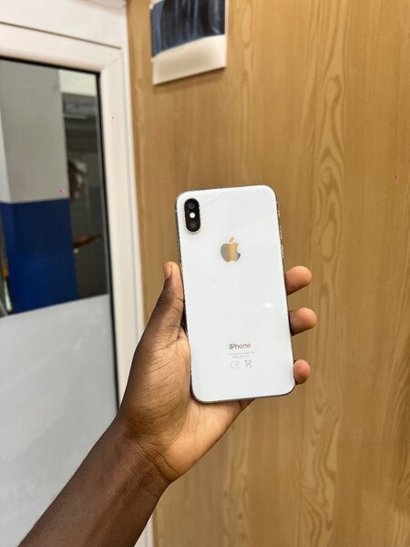 iPhone X 64Go Gris Sidéral