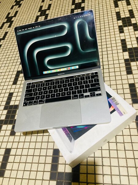 MacBook Pro M2 2022 8gb/256gb