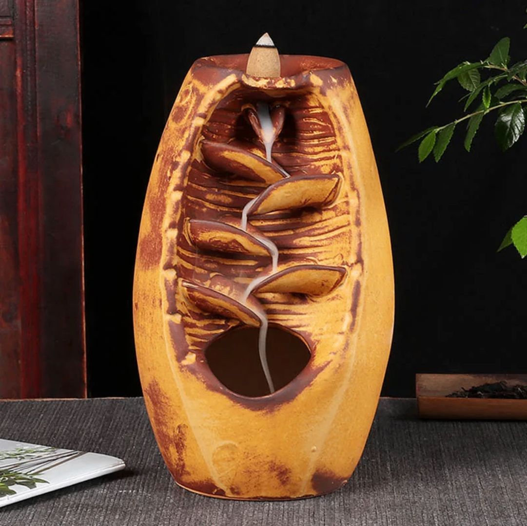 Brûleur d'encens à cascades