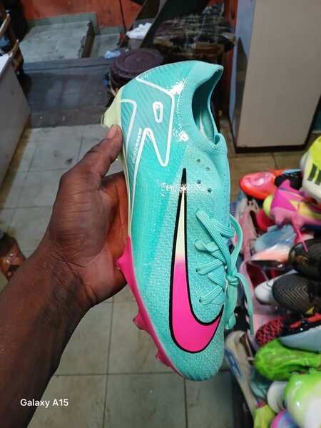 Chaussures de Football Hommes