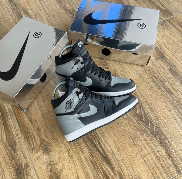 Jordan 1 Retro Ash/black available size from 40,42,43,44,45