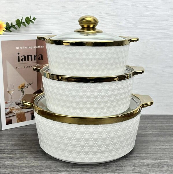 Soupière en porcelaine