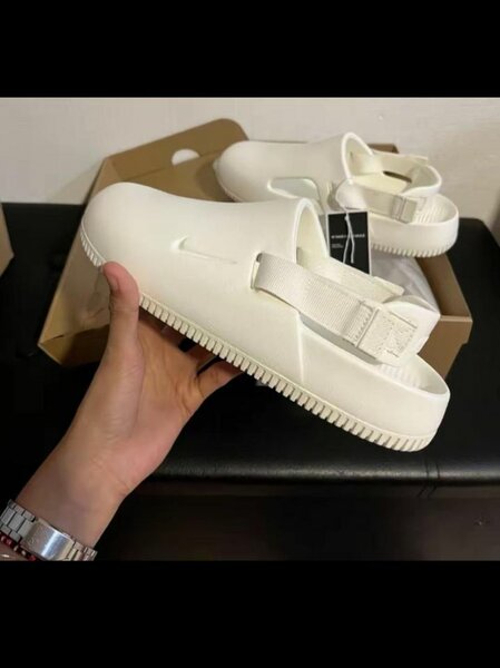 Sandales blanches confortables