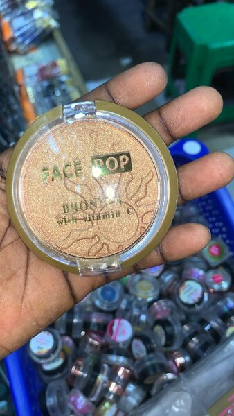 Bronzer Face Pop Éclatant