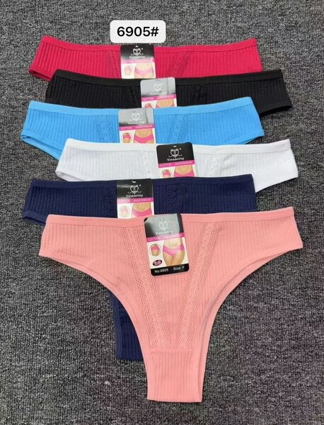 Lot de 12 culottes à 7000f