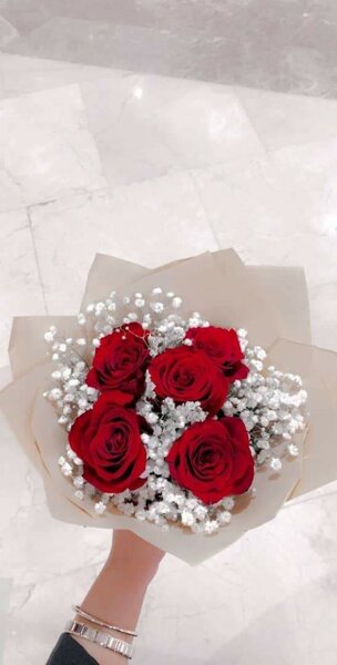 Bouquet de roses rouges élégantes