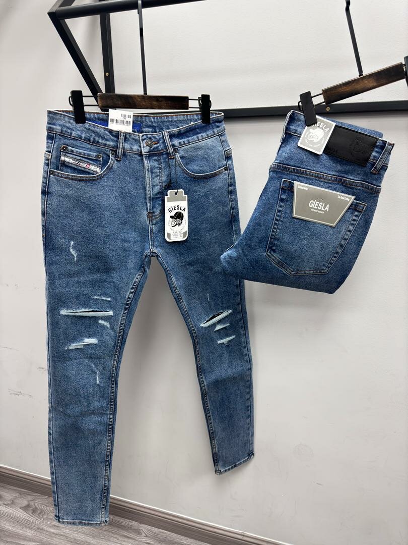 Jeans homme déchirés tendance