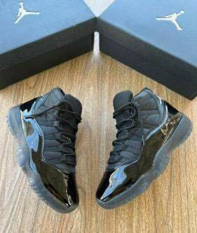 Nike Jordan 11 noir
