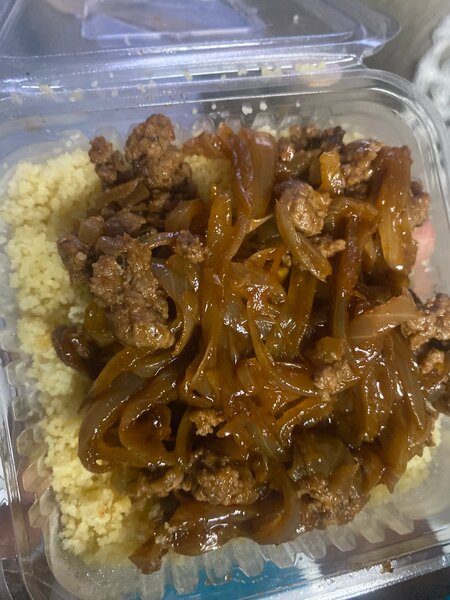 Couscous viande sauce oignon