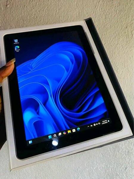 Microsoft Surface Go