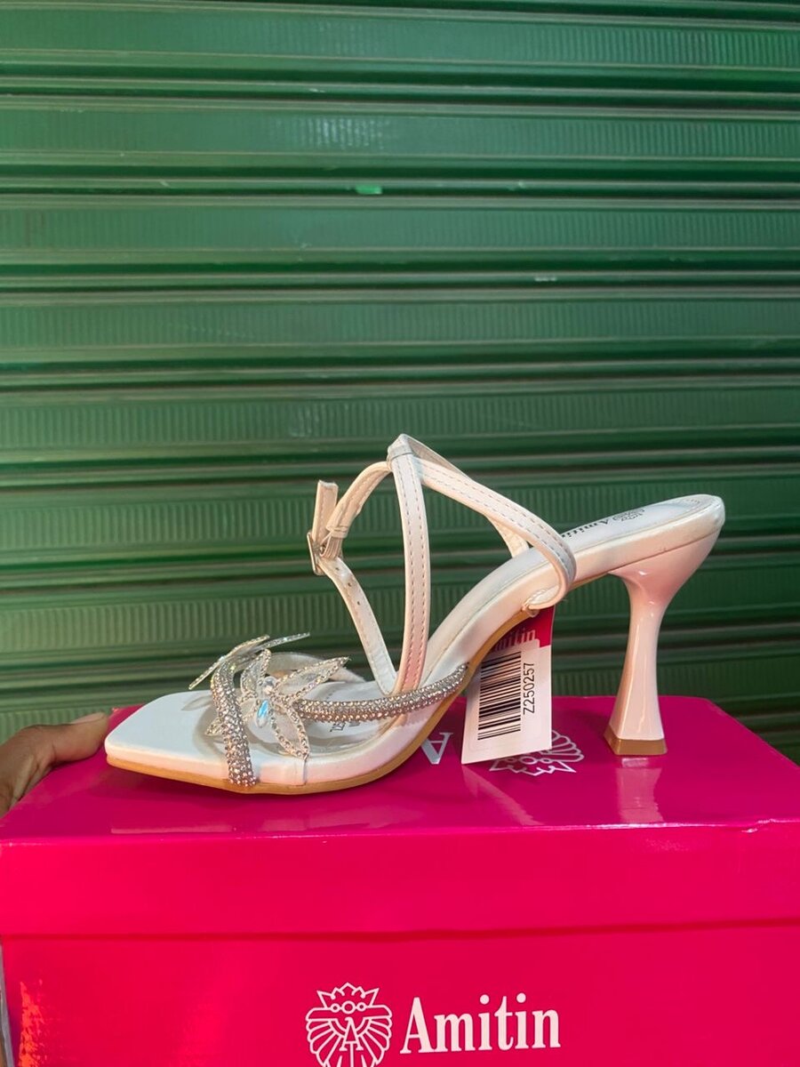 Sandales à talons élégantes