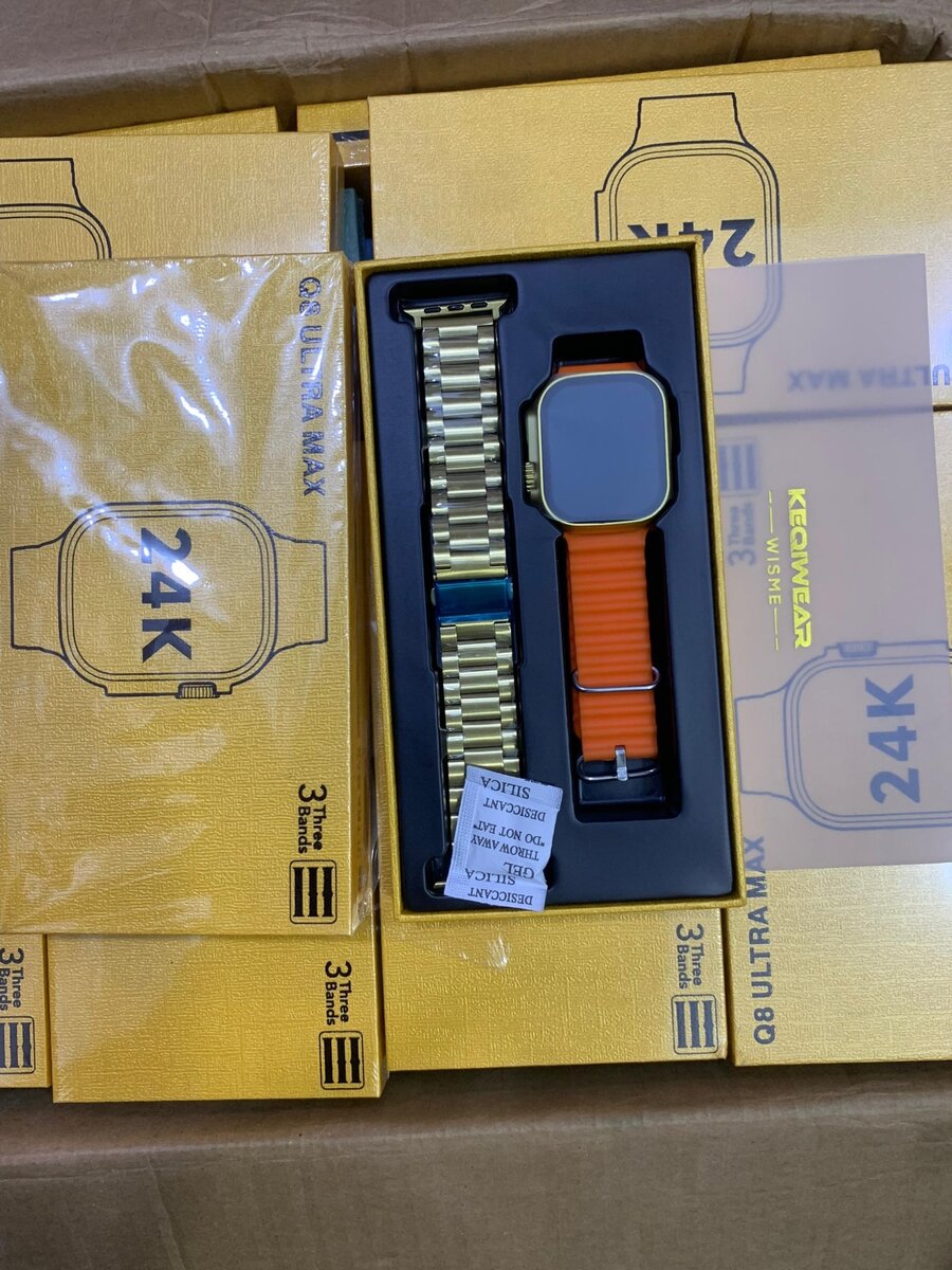 Q8 Ultra Max Gold Smart Watch