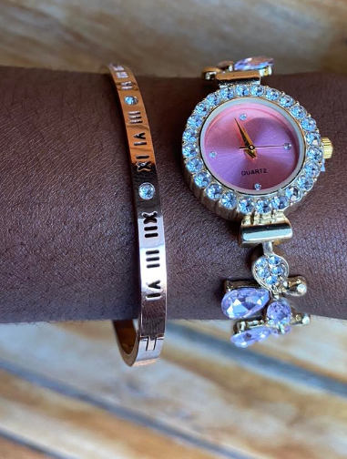 Checking and managing time with elegance 🙌🏾👌🏾 For Him and Her