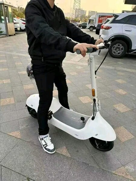 Trottinette électrique adulte confortable