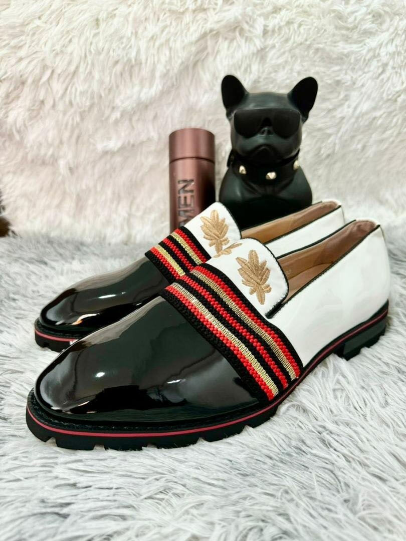 Soulier de classe disponible