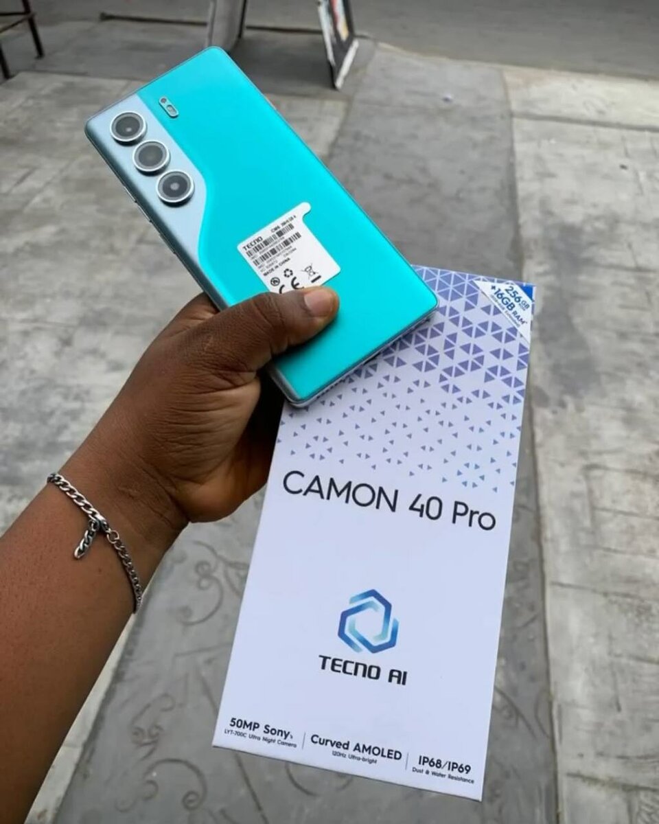 Tecno Camon 40 Pro - 16/256Go