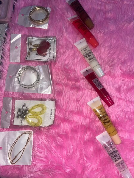 Lip Gloss Set with Accessories