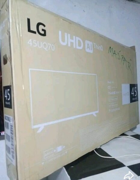 Télévision UHD LG 45 pouces