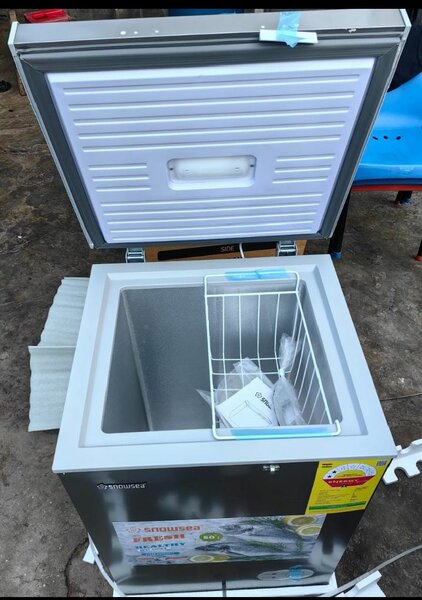 Snow sea 100 Litres deep freezer