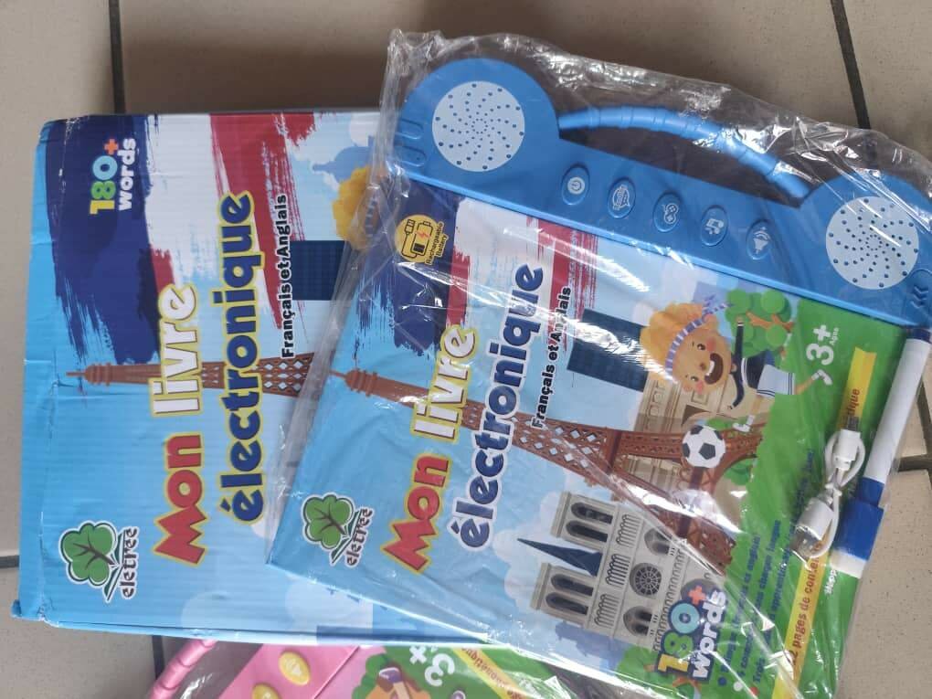 Livre électronique rechargeabl