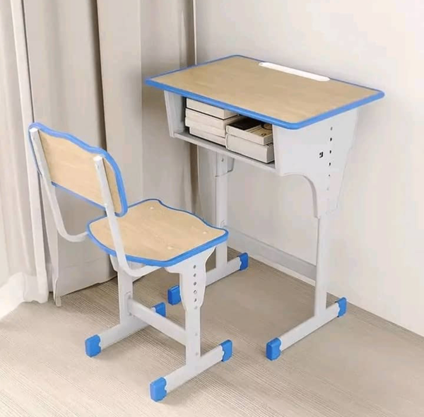 Ensemble bureau et chaise enfant