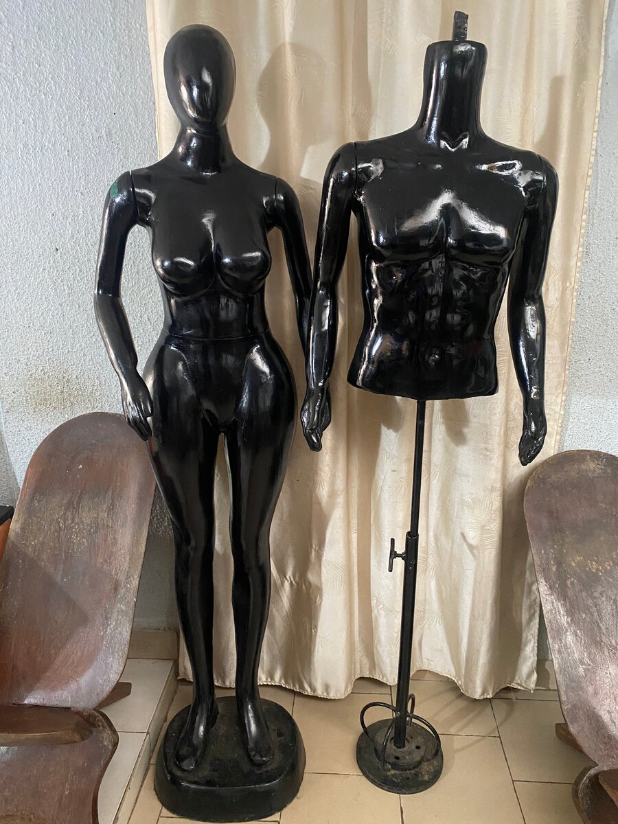 Deux mannequins à 105k