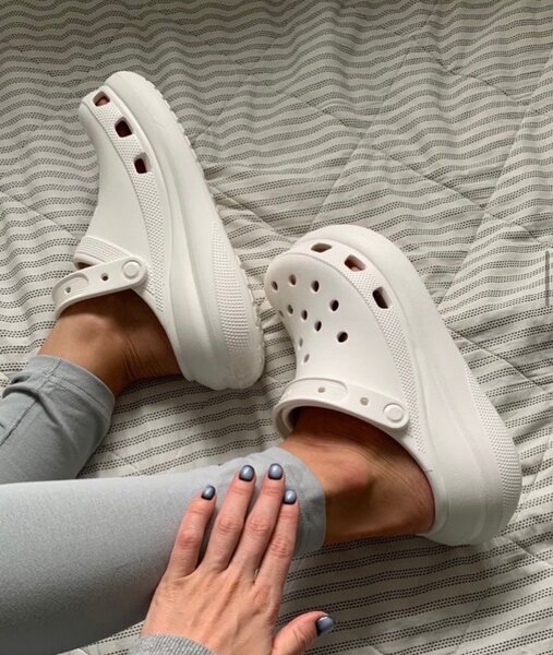 Кроксы +джиббитс в подарок