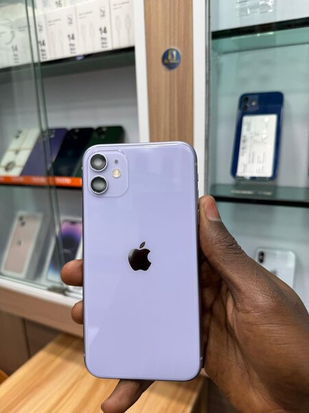 iPhone 11 Lilas 64 Go