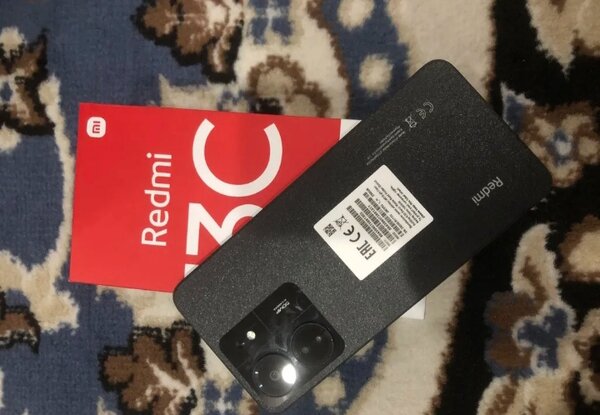 Продаю Redmi 13c память 256г
