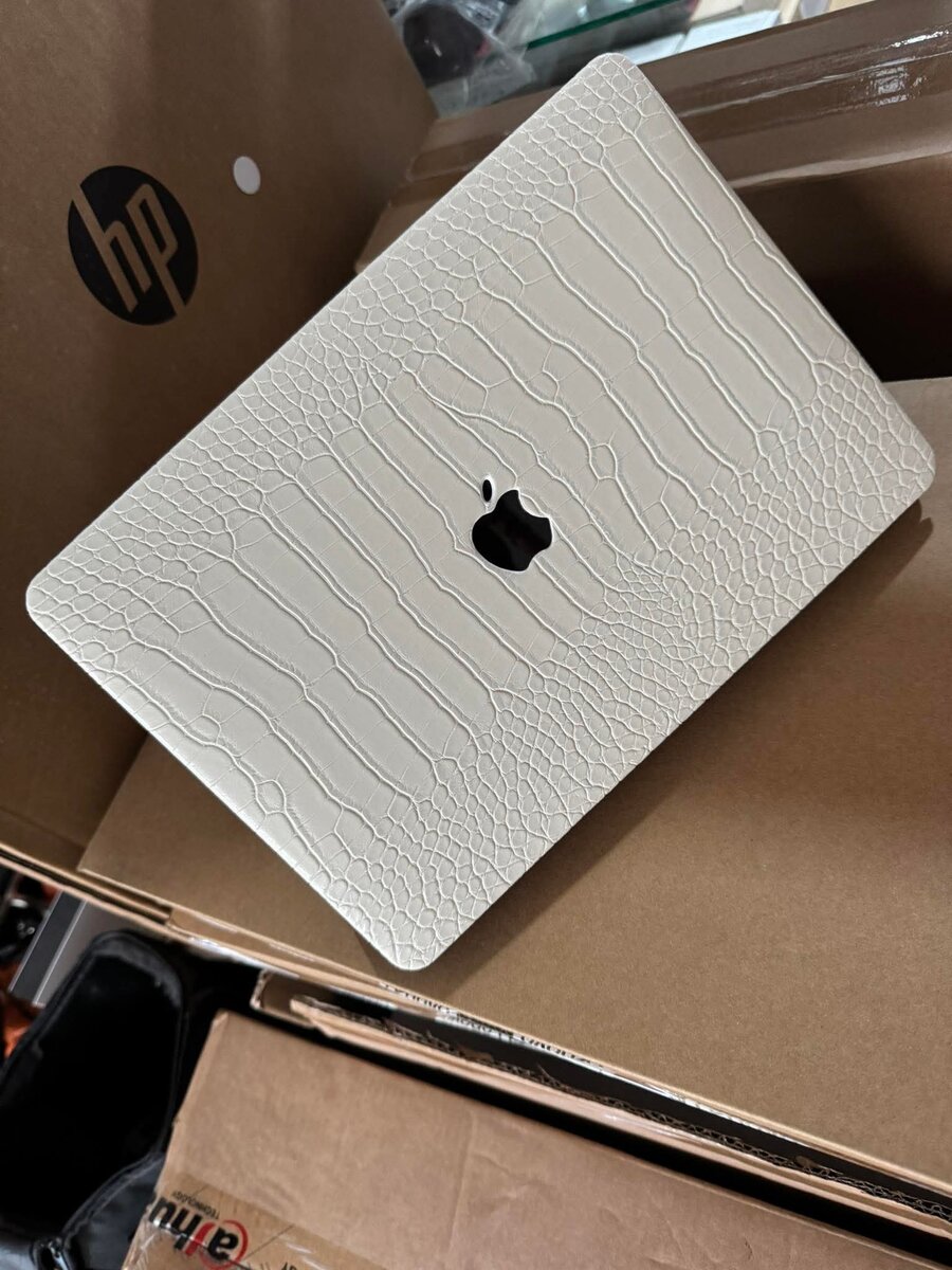 Housse Apple MacBook en cuir blanc