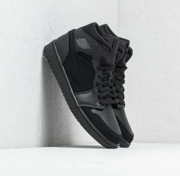 AIR JORDAN 1