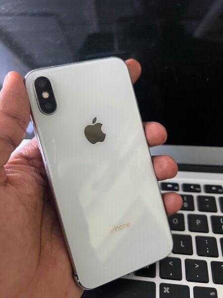 iPhone X 64Giga sans Face ID
