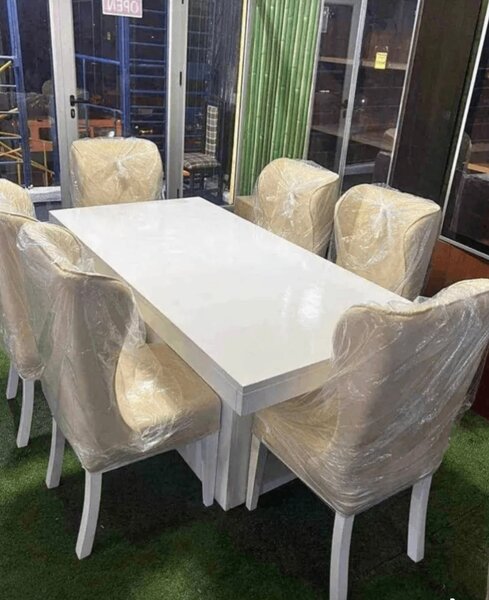 Table à manger blanche 7pcs