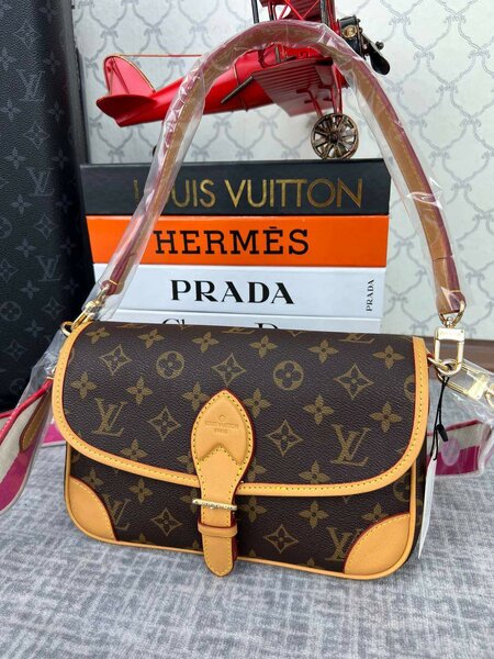 LV Avenue Damier Siyah