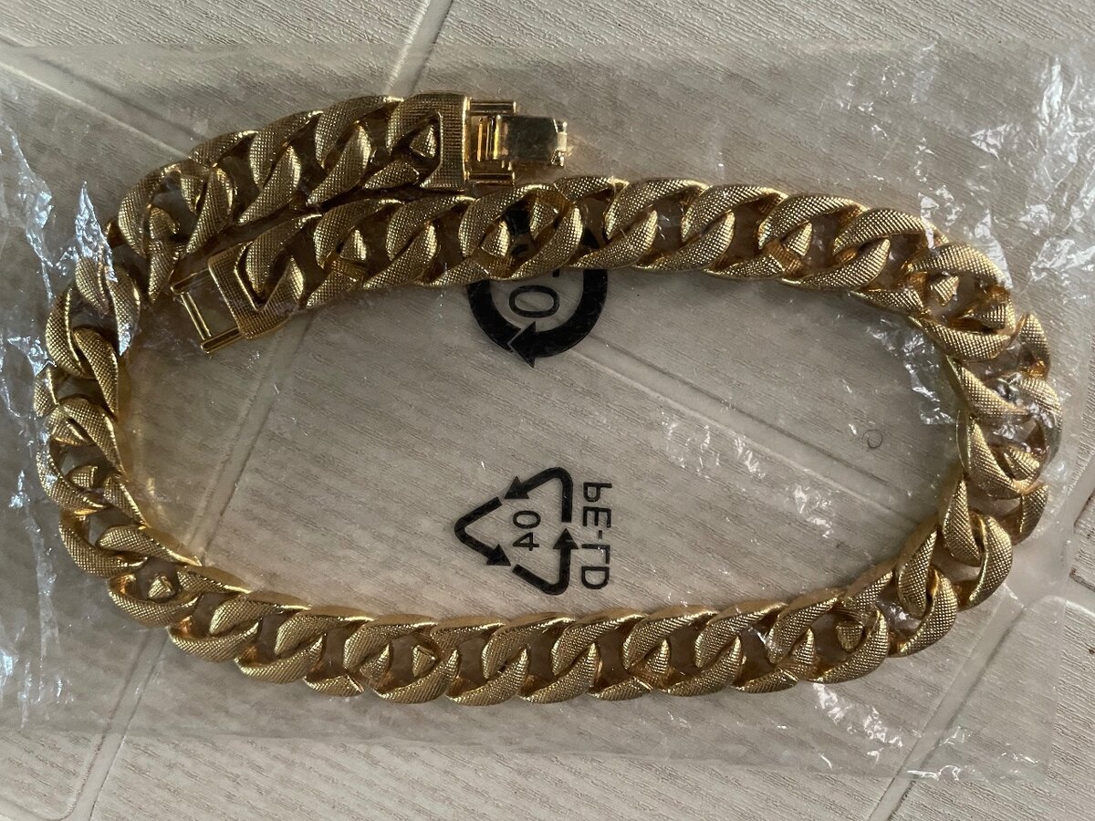 Chaîne cubaine dorée