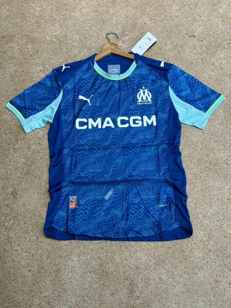 Maillot third Marseille
