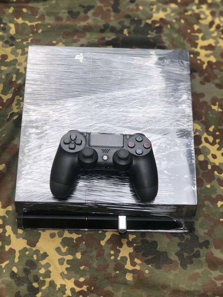 Play station 4 Standard