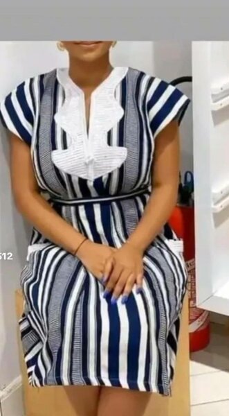 Robe d'été rayée élégante