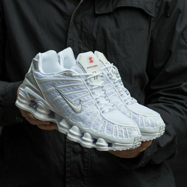 Nike Shox blanches homme 40-45