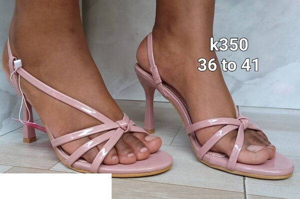 belles chaussures pour femmes