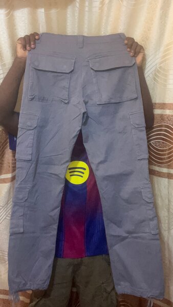 Pantalon cargo gris homme