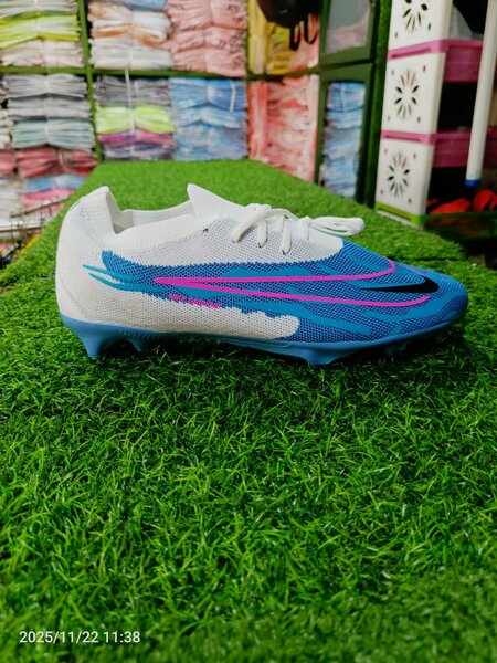 Chaussures de Football Dynamiques