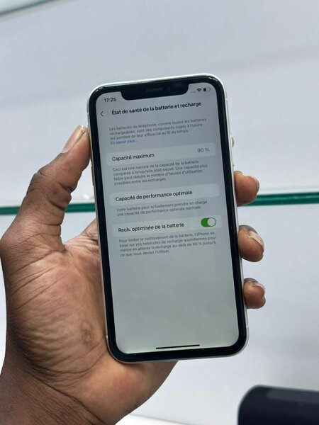 iPhone XR 64go quasi neuf