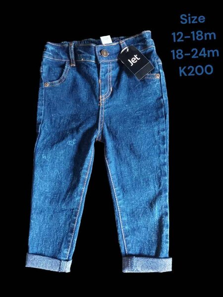 Kids classic jeans for grabs