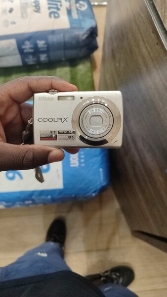 Appareils photo compacts Sony, Nikon, Samsung