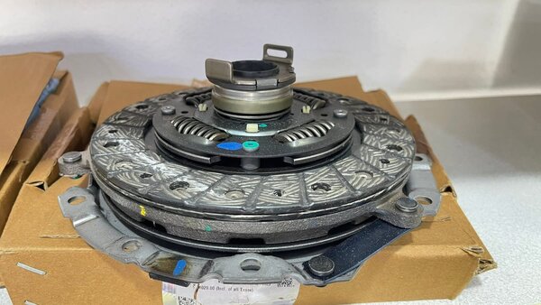 Kit d'embrayage pour voiture